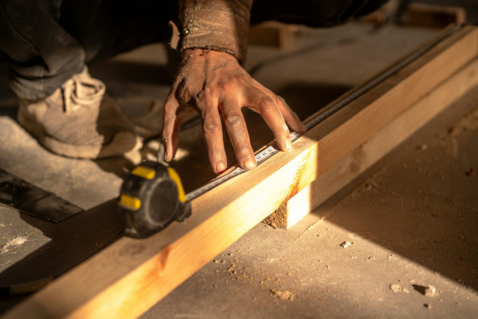 Working With a Contractor Without Losing Your Mind